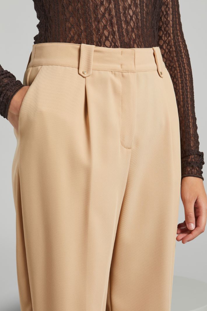 Pantaloni carrot in tricotina - BISCOTTO - Fashion Market - 3