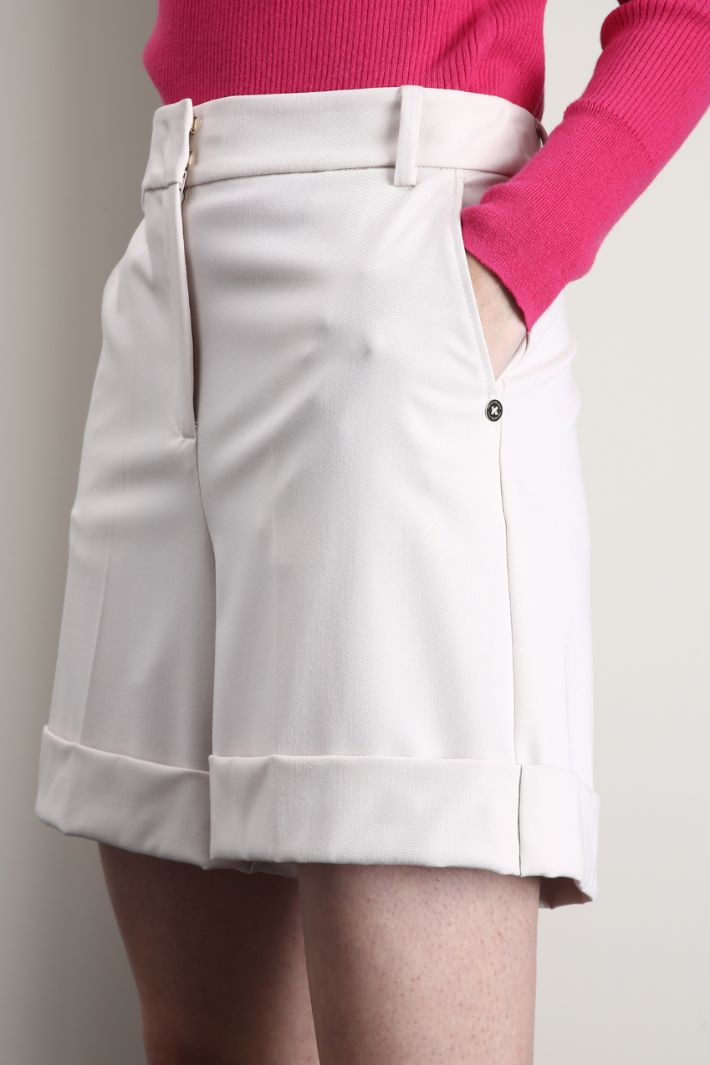 Shorts in levantina  - AVORIO - Fashion Market - 2