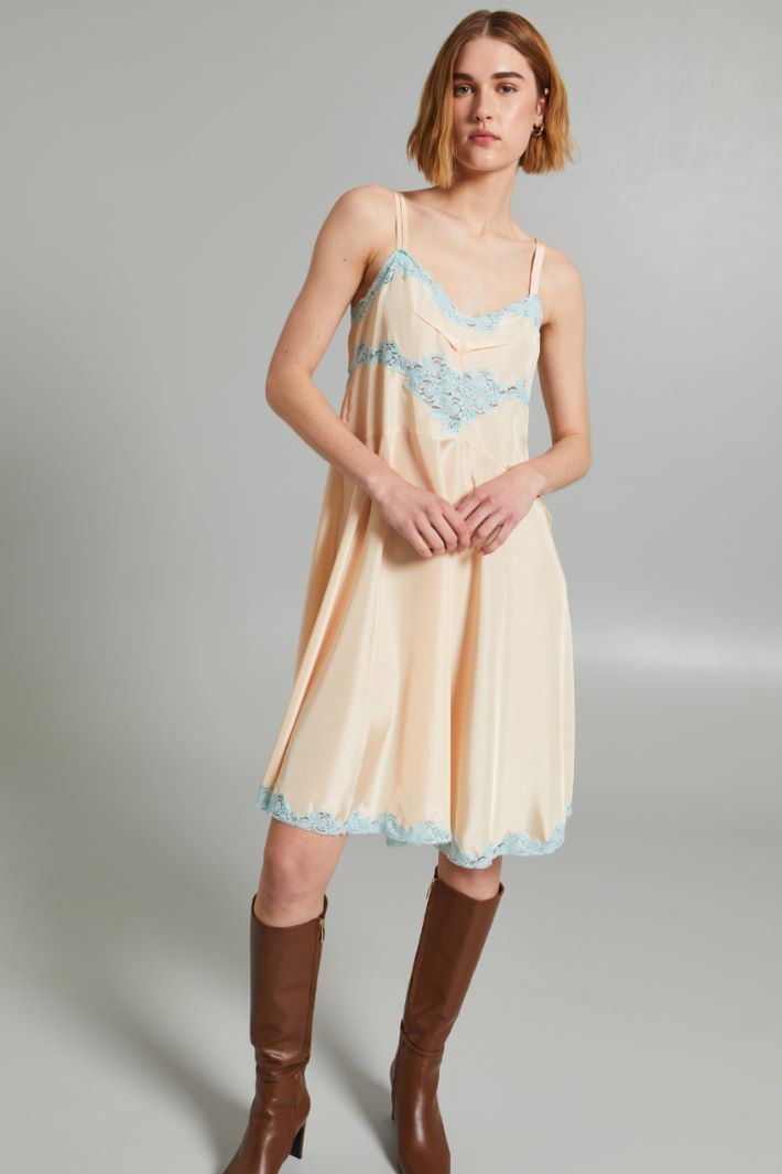 Abito lingerie con pizzo - ROSA CIPRIA AZZURRO - Fashion Market - 2