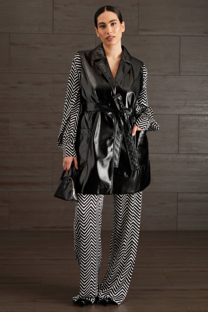 Gilet in vernice  - NERO - Fashion Market