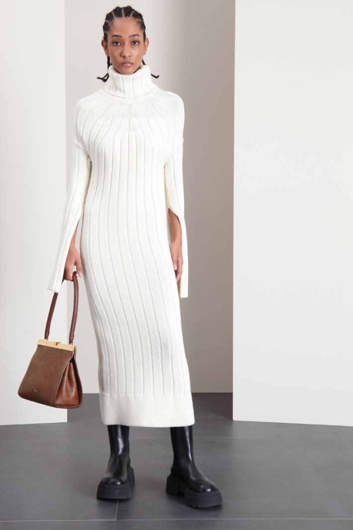 Abito midi in maglia a coste - PANNA - Fashion Market