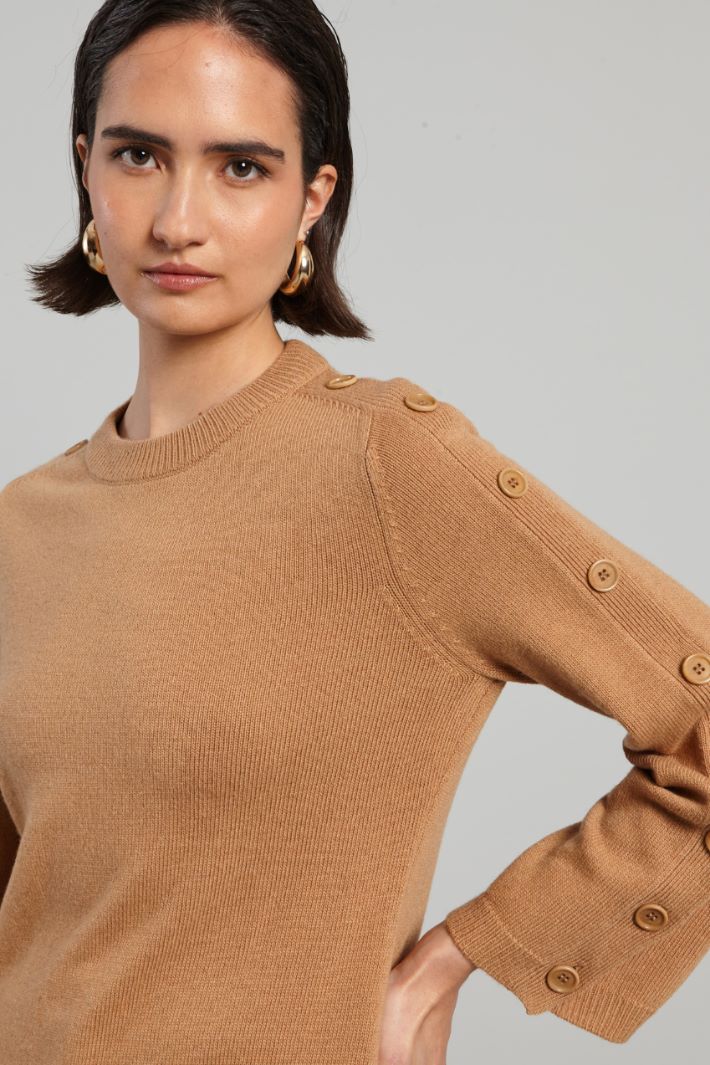 Maglia con bottoni - CAMMELLO - Fashion Market - 3