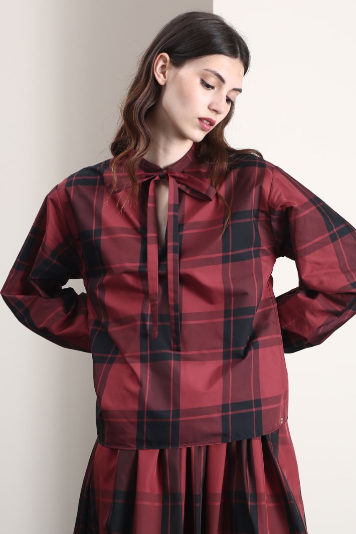 Blusa in taffetà - BORDEAUX - Fashion Market