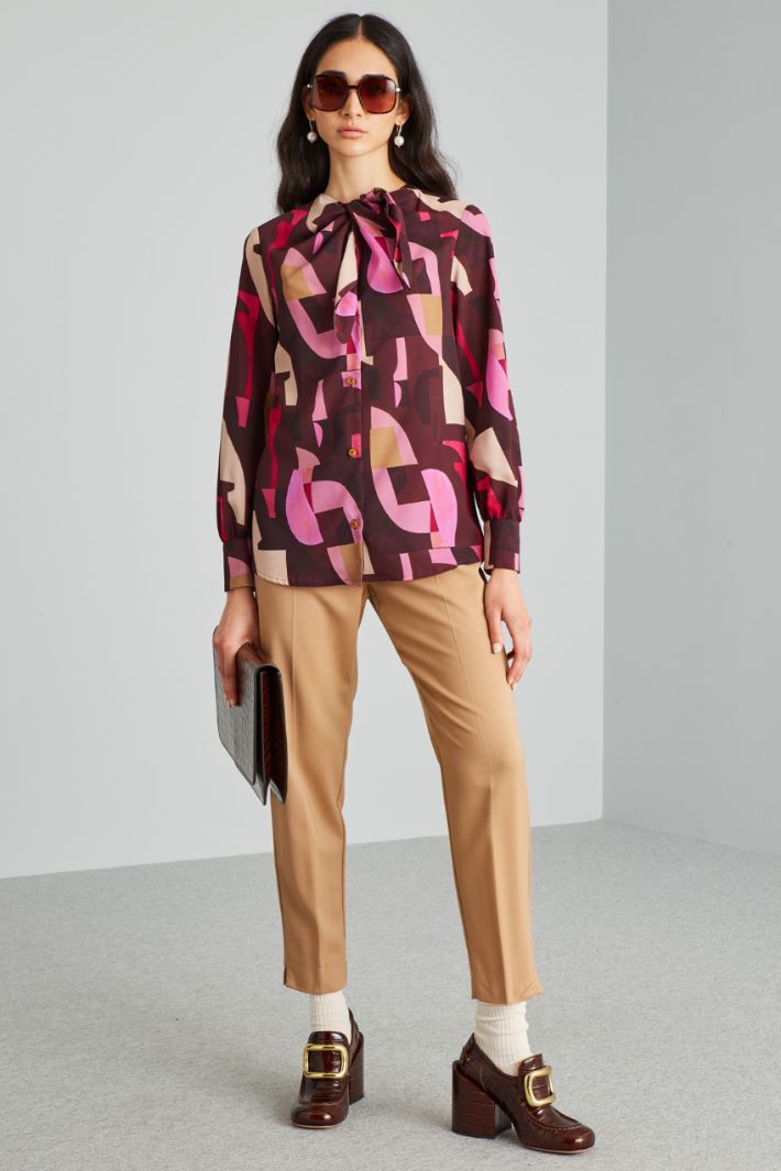 Blusa con fiocco - BORGOGNA ROSA - Fashion Market - 3