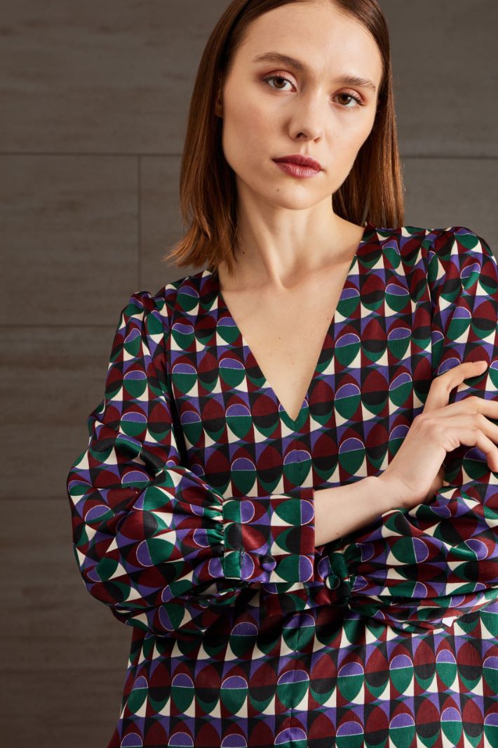 Blusa in raso - VIOLA VERDE BORDEAUX - Fashion Market - 3