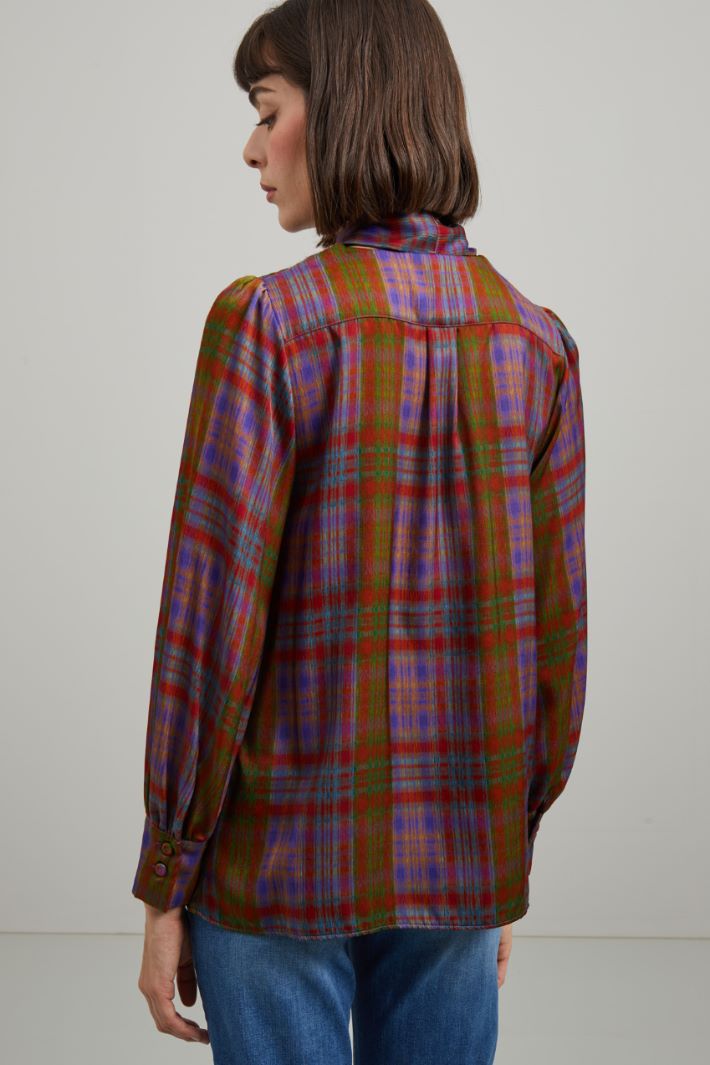Blusa in raso - VIOLA ROSSO VERDE - Fashion Market - 4