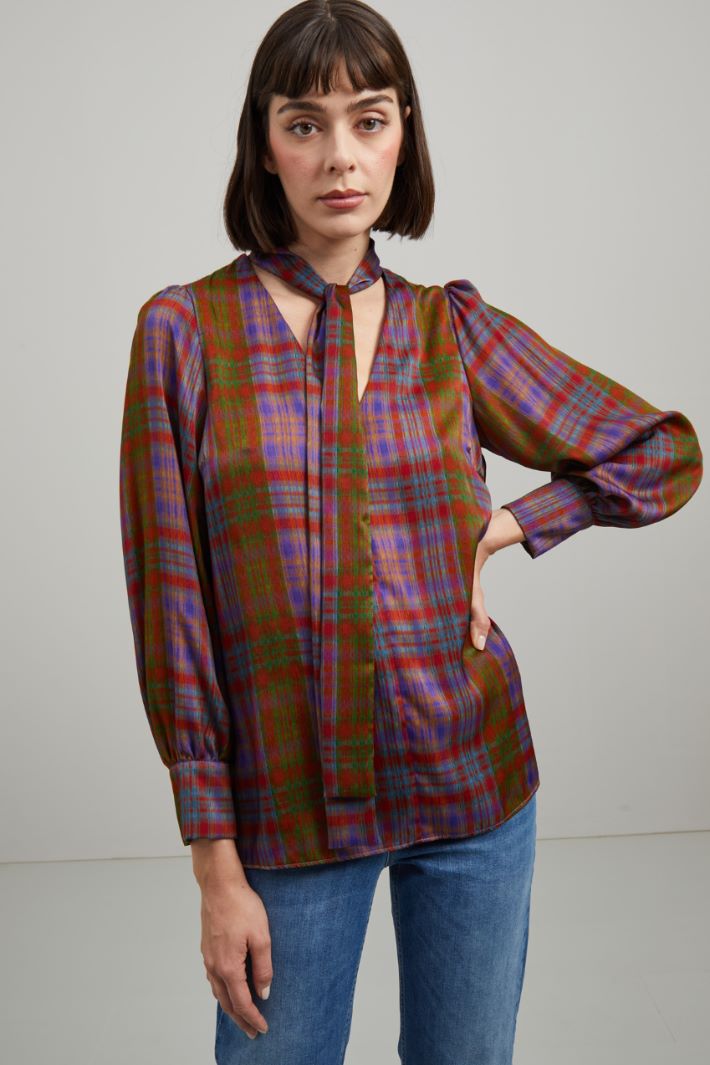 Blusa in raso - VIOLA ROSSO VERDE - Fashion Market - 2