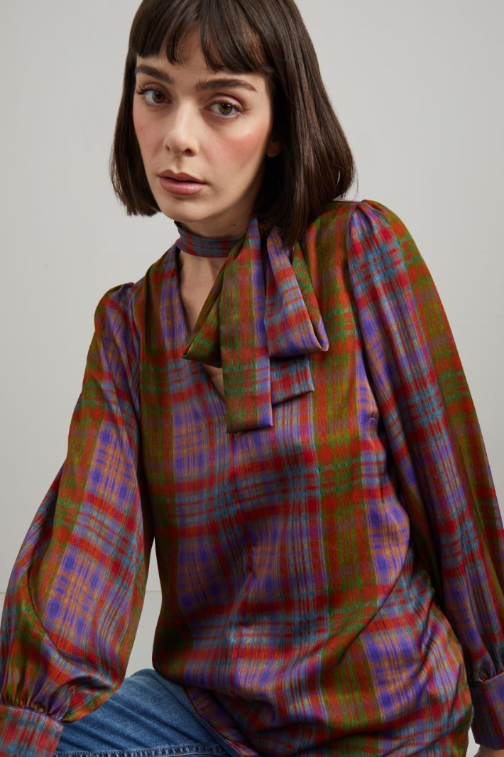 Blusa in raso - VIOLA ROSSO VERDE - Fashion Market - 3