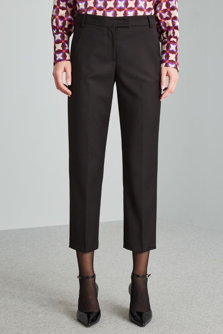 Pantaloni cropped in viscosa - NERO - Fashion Market - 2