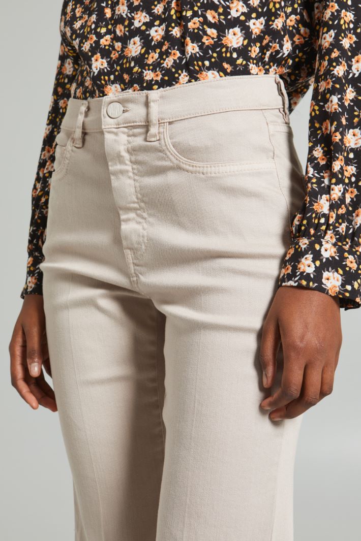 Pantaloni a zampa con spacchi - BEIGE CHIARO - Fashion Market - 3