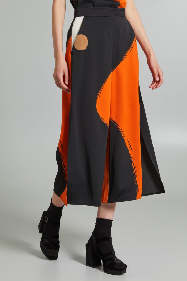 Pantaloni in enver satin lucido - NERO ARANCIONE BIANCO - Fashion Market - 2