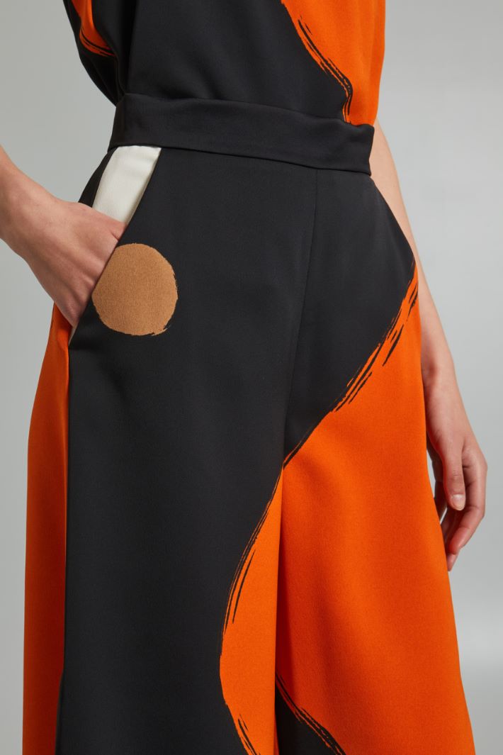 Pantaloni in enver satin lucido - NERO ARANCIONE BIANCO - Fashion Market - 3