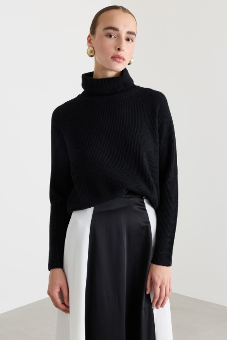 Maglia dolcevita in lana a coste inglesi - Fashion Market