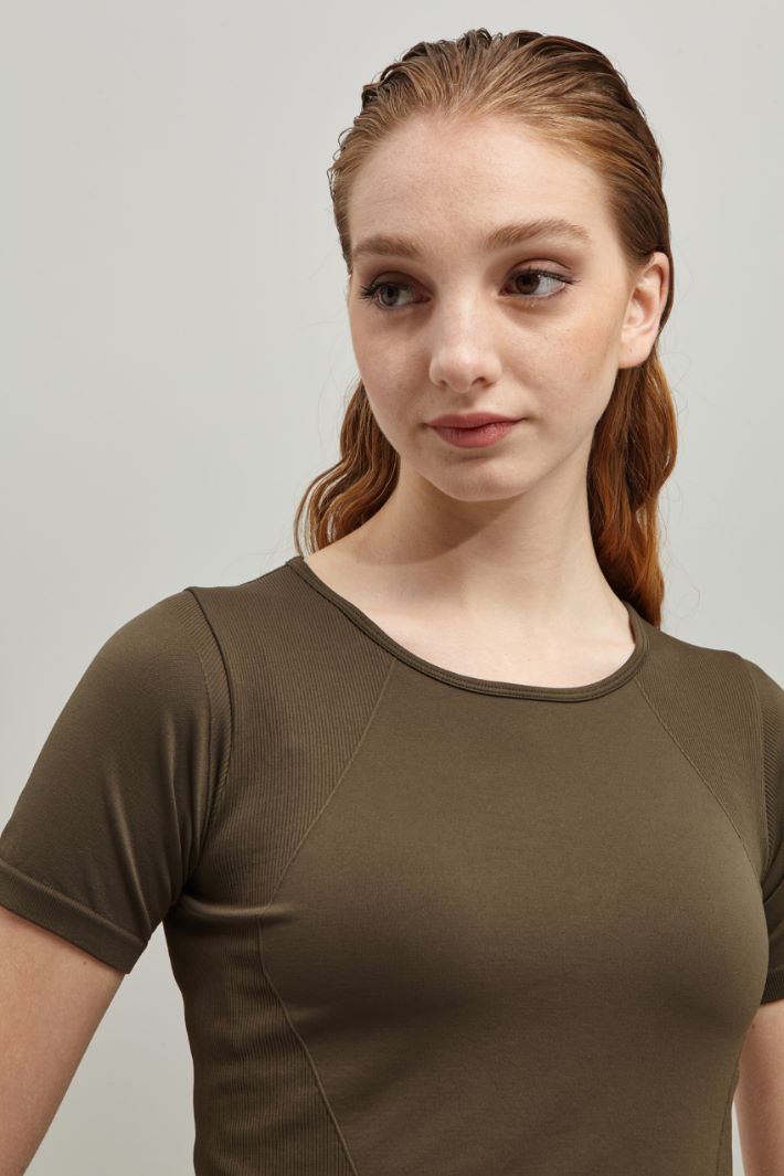 Crop top in jersey tecnico
 - VERDE OLIVA - Fashion Market - 3