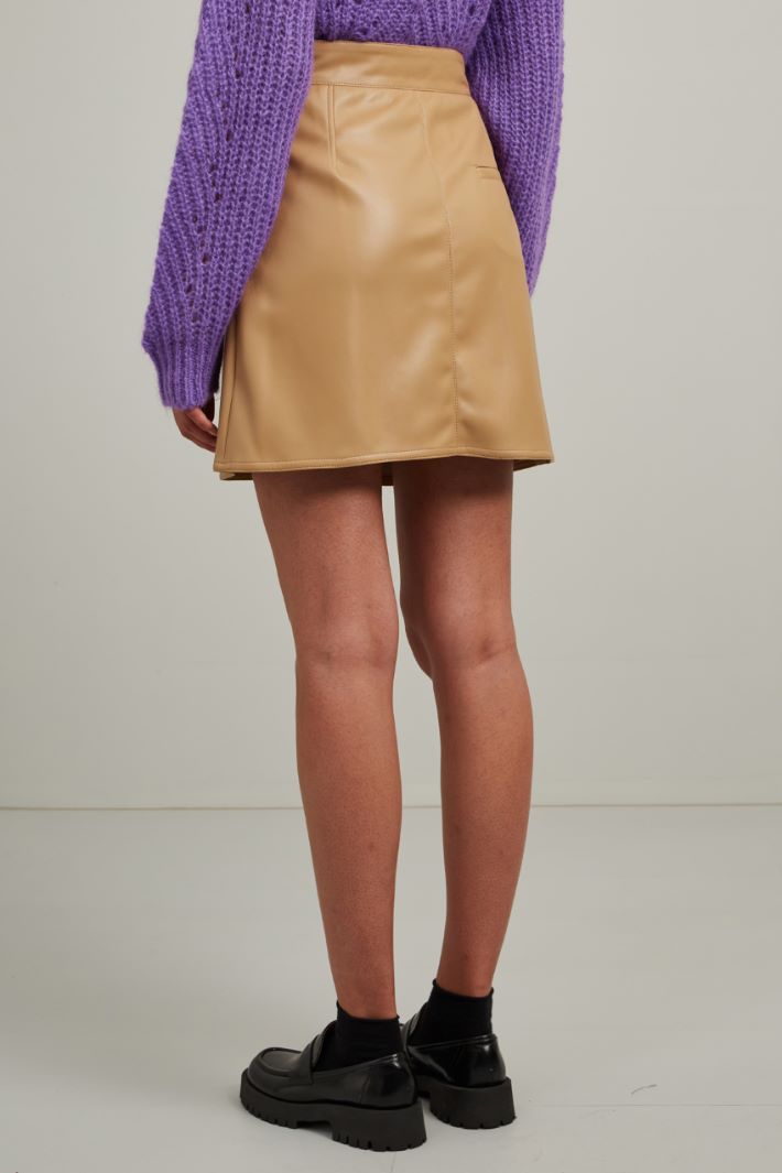 Gonna corta in similpelle  - CAMMELLO - Fashion Market - 4