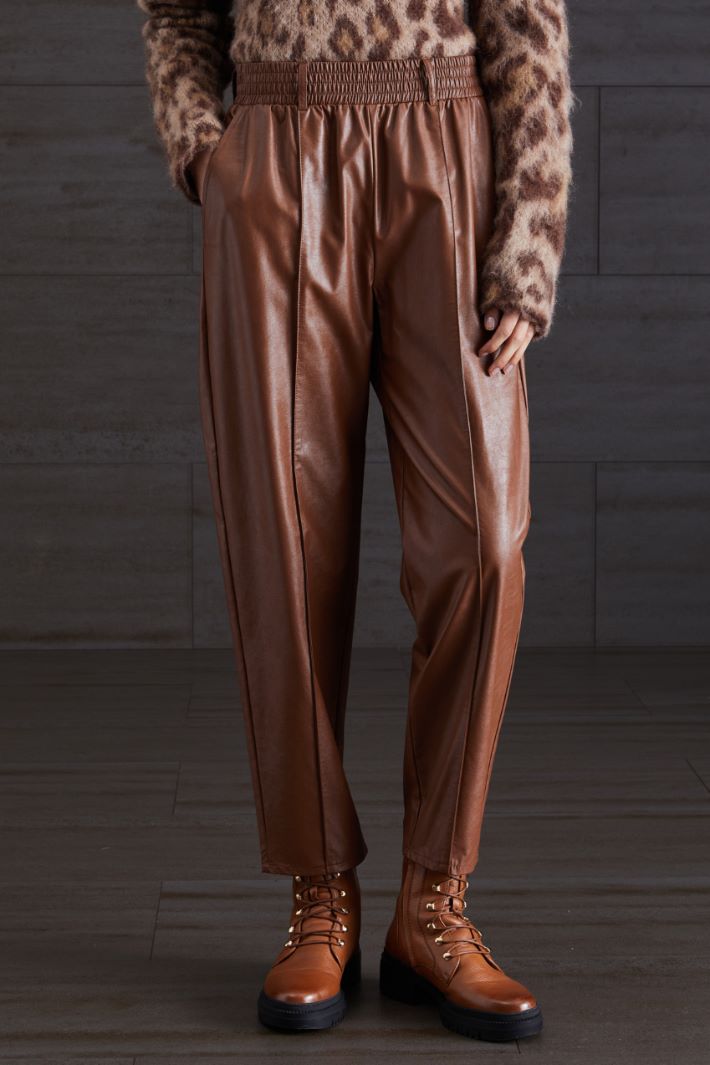 Pantaloni in tessuto spalmato - CUOIO - Fashion Market - 2