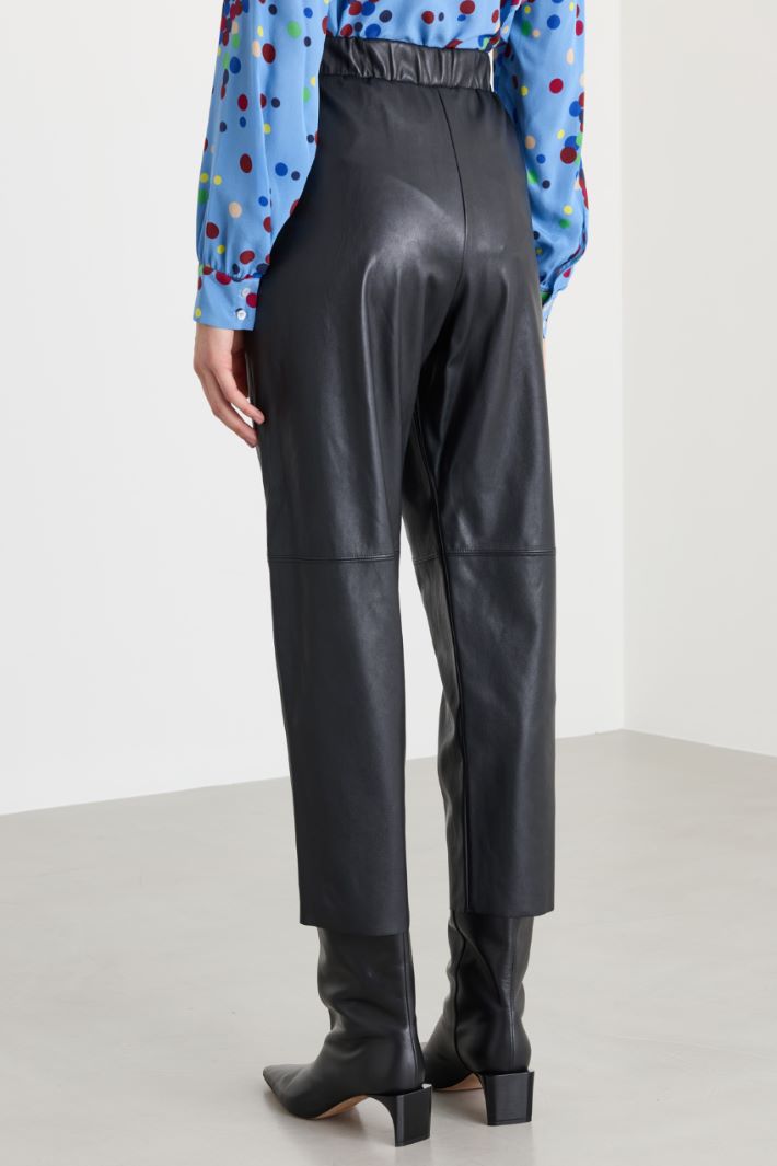 Pantalone cropped in jersey spalmato - NERO - Fashion Market - 4