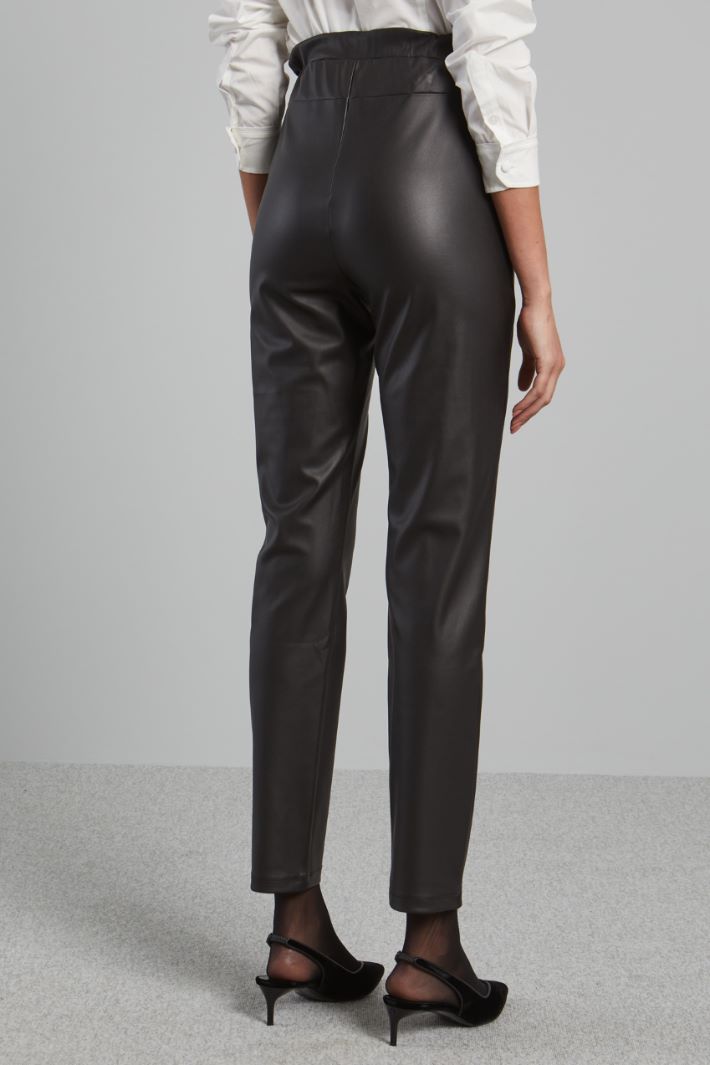 Pantaloni slim in similpelle - NERO - Fashion Market - 4