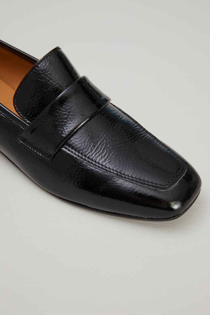 Mocassini in vernice - NERO - Fashion Market - 4