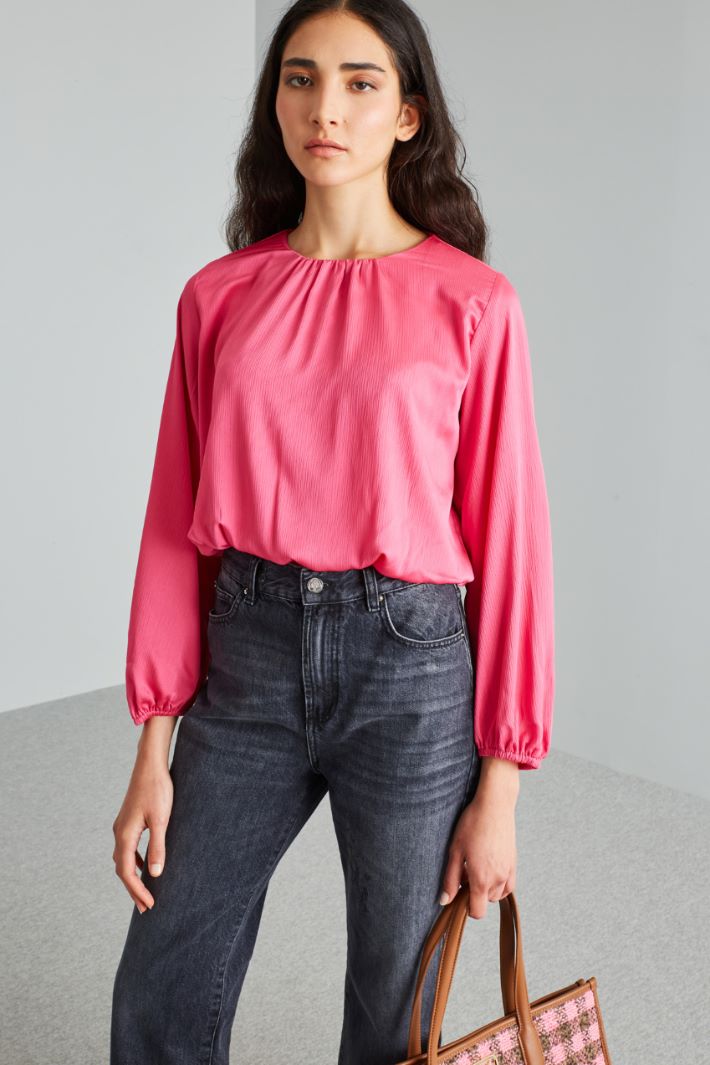 Blusa cropped in creponne - FUCSIA - Fashion Market - 2
