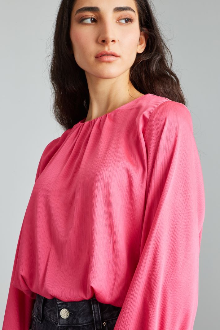 Blusa cropped in creponne - FUCSIA - Fashion Market - 3