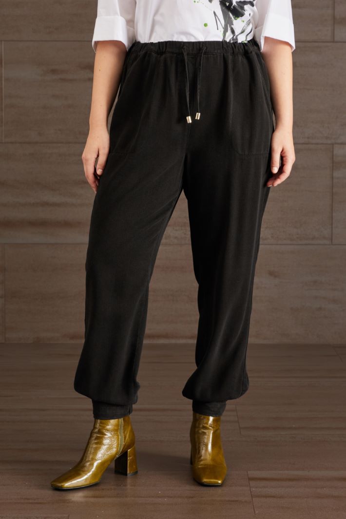 Jogger in gabardina - NERO - Fashion Market - 2