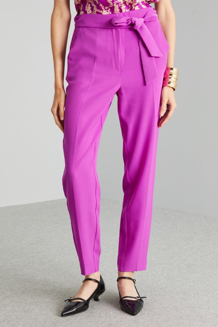 Pantaloni carrot con fusciacca - CICLAMINO - Fashion Market - 2
