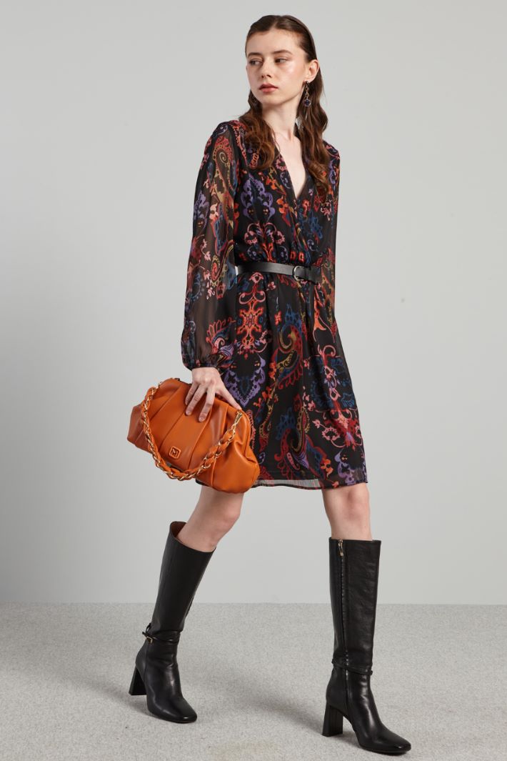 Abito in creponne a fantasia - NERO ROSSO BLU - Fashion Market