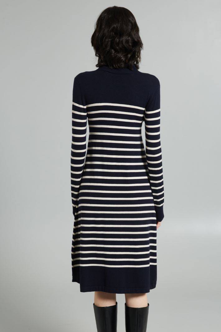 Abito svasato in maglia - BLU BIANCO - Fashion Market - 4