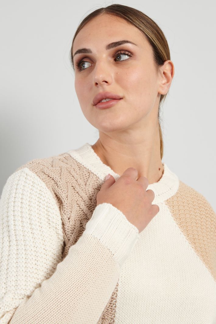 Maglia con intarsi - BIANCO BEIGE NOCCIOLA - Fashion Market - 3