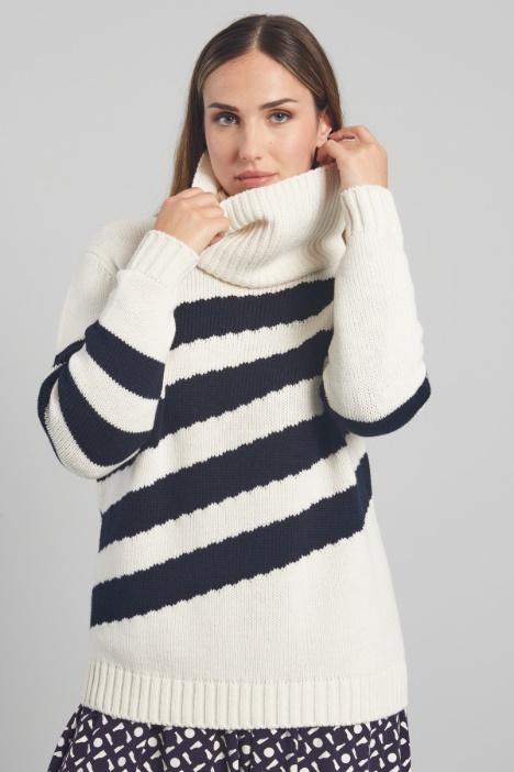 Maglia con collo in abbinamento - Fashion Market