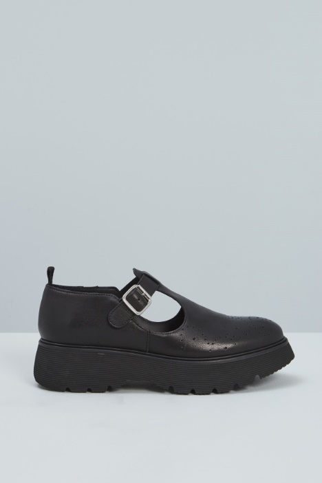 Scarpe con dettagli cut out - Fashion Market