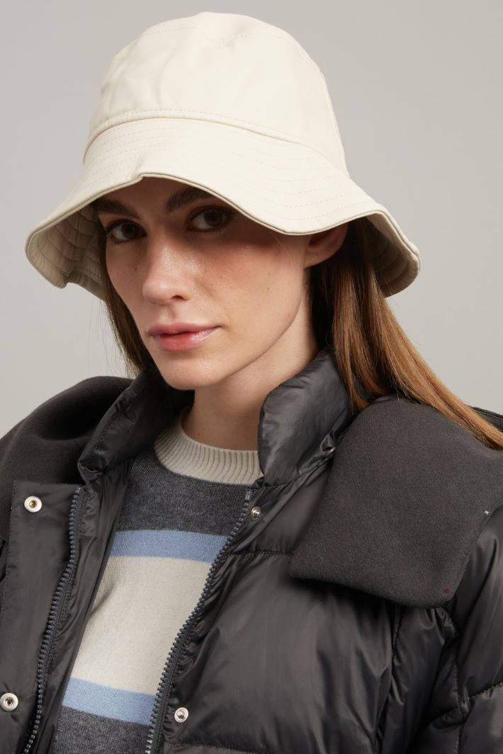 Cappello in similpelle - GHIACCIO - Fashion Market - 2