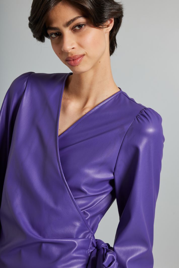 Abito a portafoglio in similpelle - VIOLA - Fashion Market - 2