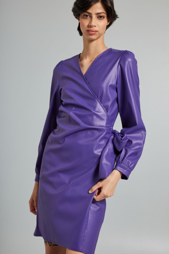 Abito a portafoglio in similpelle - VIOLA - Fashion Market - 3