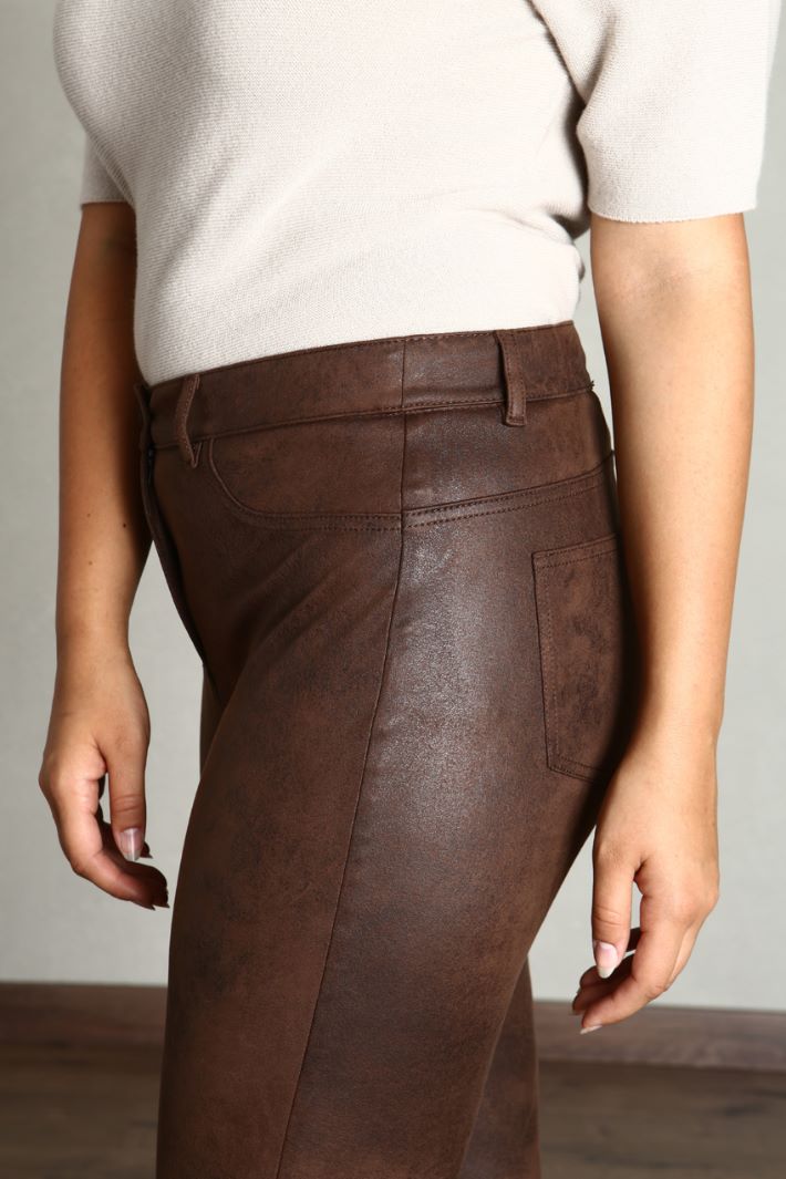 Pantaloni in jersey spalmato - MARRONE - Fashion Market - 3