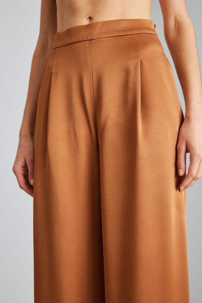 Pantaloni in enver satin lucido - BRONZO - Fashion Market - 3
