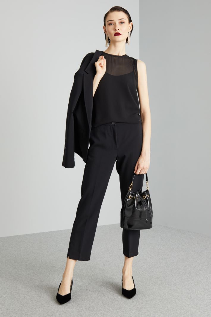 Blusa smanicata in georgette - NERO - Fashion Market
