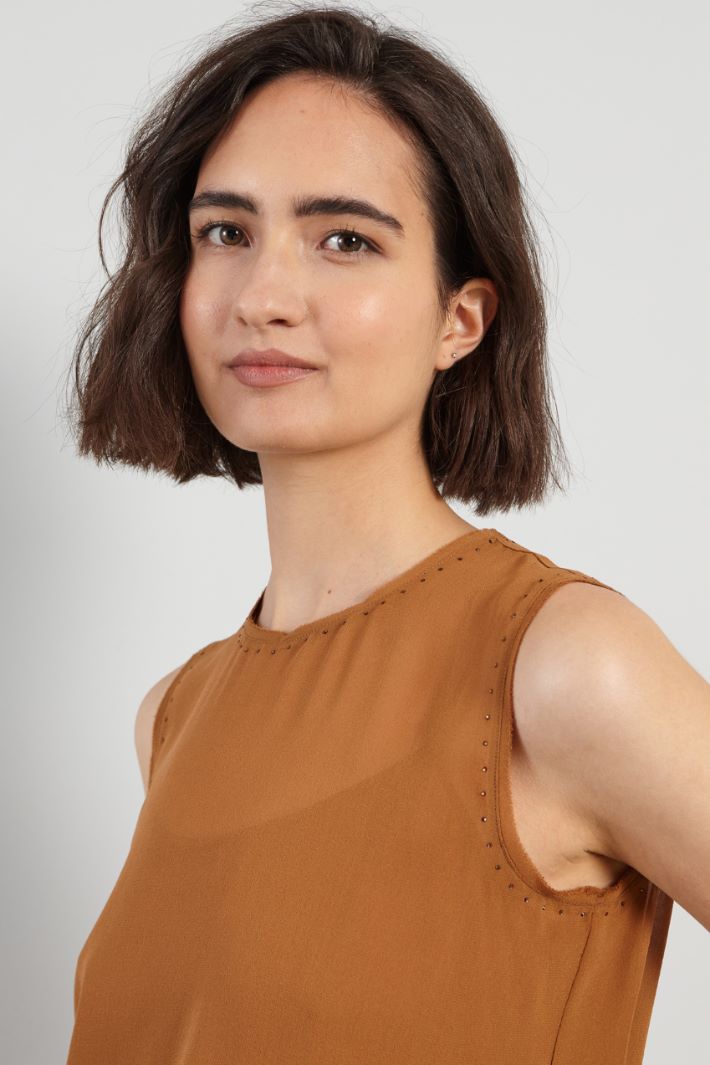 Blusa smanicata in georgette - BISCOTTO - Fashion Market - 3
