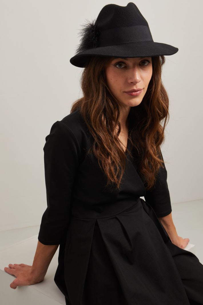 Fedora con nastro e piume - NERO - Fashion Market - 2