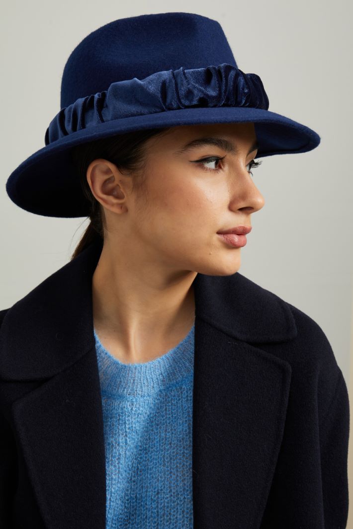 Fedora con nastro in velluto - BLU - Fashion Market