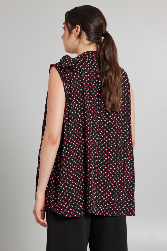 Blusa in viscosa stampata - NERO ROSSO BIANCO - Fashion Market - 4