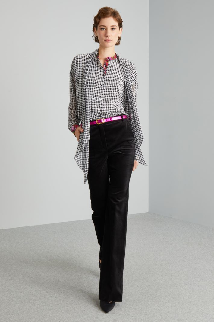 Camicia con collo a foulard - NERO BIANCO - Fashion Market