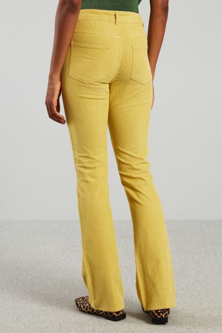 Pantaloni flare in velluto - SENAPE - Fashion Market - 4