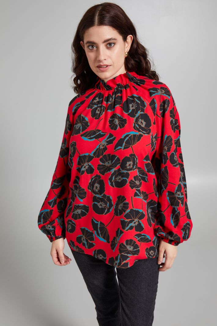 Blusa con collo a rouches - ROSSO NERO AZZURRO - Fashion Market - 2