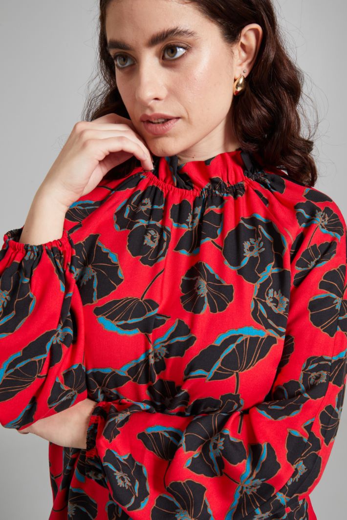 Blusa con collo a rouches - ROSSO NERO AZZURRO - Fashion Market - 3