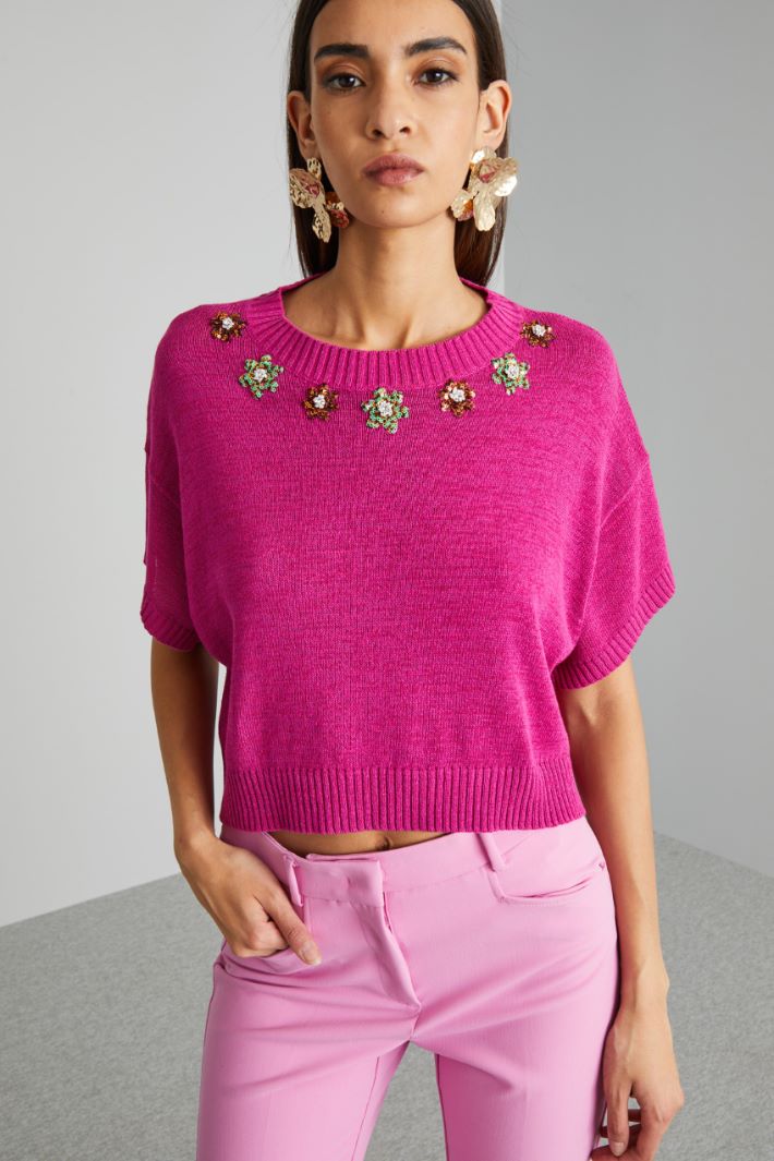 Maglia corta con ricami - CICLAMINO - Fashion Market - 2