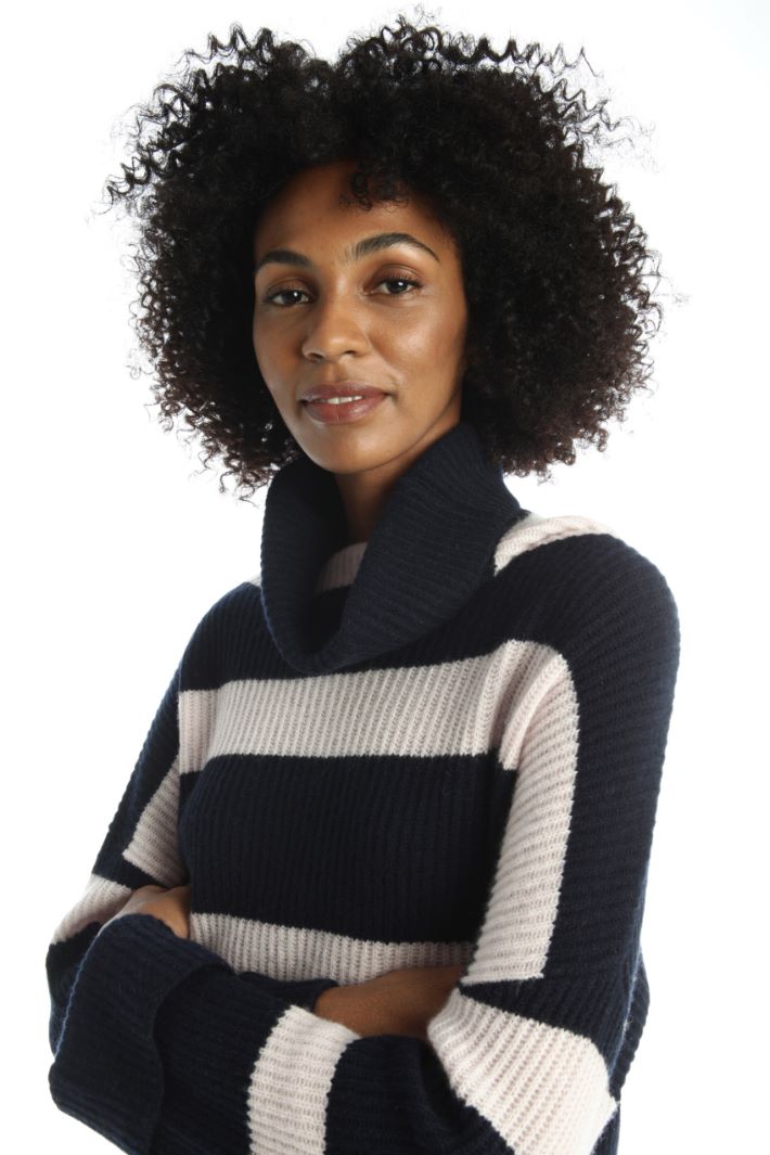 Maglia a coste in cashmere - BLU NOTTE ROSA - Fashion Market - 3
