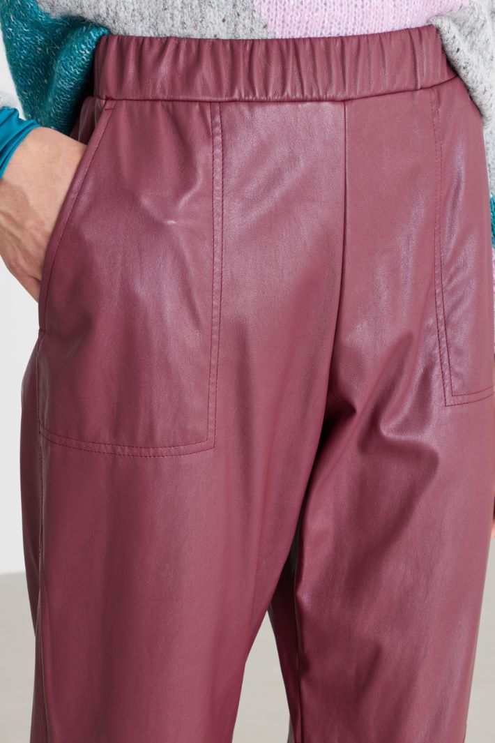 Pantalone in jersey spalmato - BORDEAUX - Fashion Market - 3