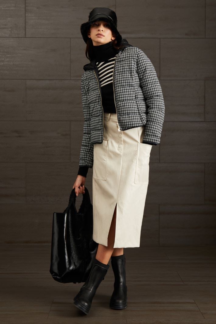 Imbottito con cappuccio - BIANCO NERO - Fashion Market